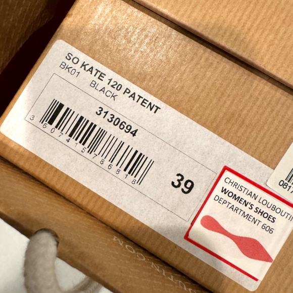 Christian Louboutin | So Kate - 120mm Pumps | Patent Calf Leather - Black - Picture 8 of 10